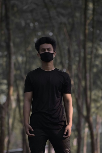 Black T-shirt